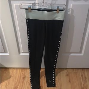 The brand PINK leggings